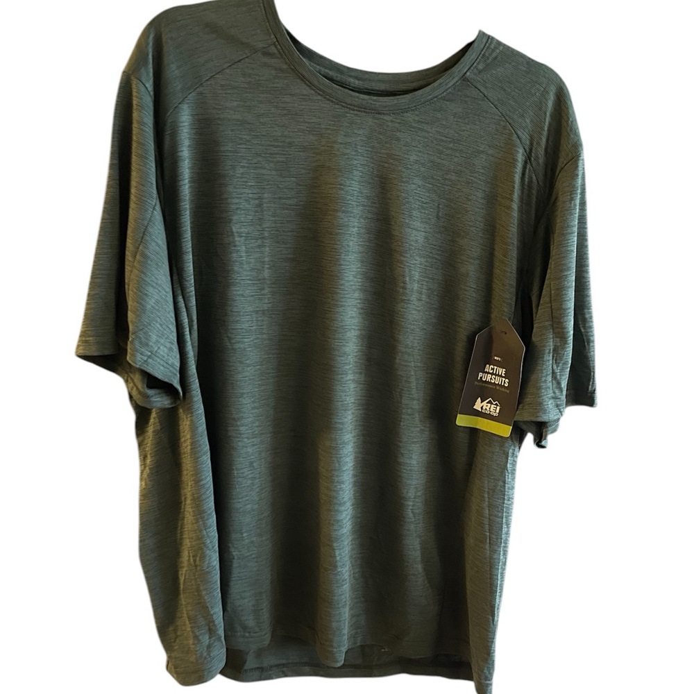 New With Tags! Mens REI Active Pursuits Semi Fitted Tee XL